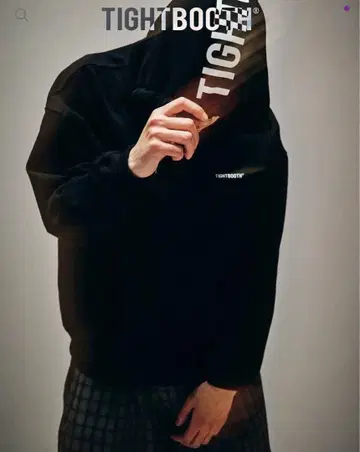 타이트 부스 HOODED LOGO SWEAT