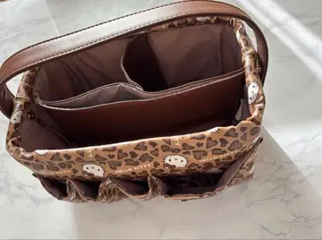 헬로키티 레오파드 무늬 보관 케이스 아베일