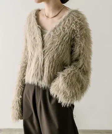 mystic/샤기 V 가디건/베이지