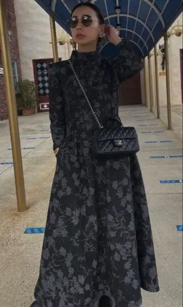 AMERI KEILY FLOWER DENIM DRESS