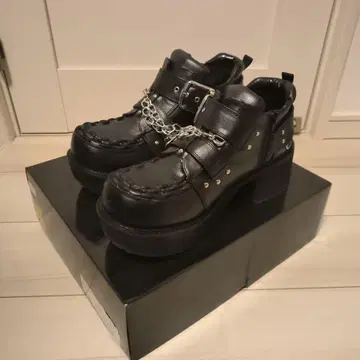 YOSUKE 통굽 벨티드 신발 26.0