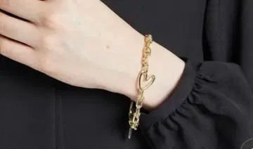 [ 새상품 ] 골드 하트 모티브 팔찌