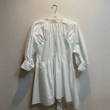 CELFORD 화이트 리본 포함 블라우스