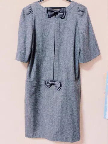 오페크 리본 포함 오부 소매 원피스