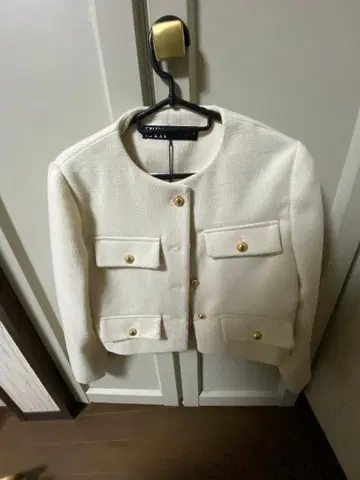 zara 새상품 택 포함 화이트 XS 사이즈 자켓