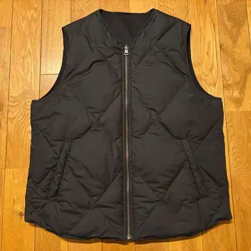 TAION x UNITED ARROWS 그린 레이블 다운 베스트 M