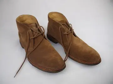 브라운 스웨이드 처카 부츠