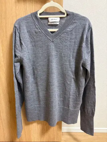 [ 미라 오웬 ] V넥 니트