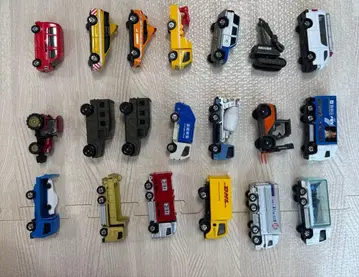 토미카 일하는 자동차 세트 28대 모음