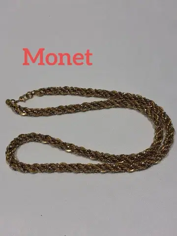 모네 골드 컬러 트위스트 목걸이