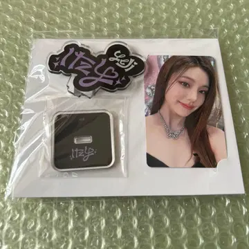 ITZY 예지 아크릴 클립 스탠드 POPUP