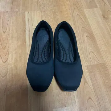 블랙 플랫슈즈 천 로퍼