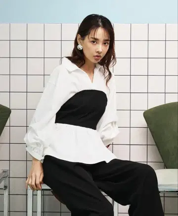 [새상품] fifth 뷔스티에 도킹 셔츠