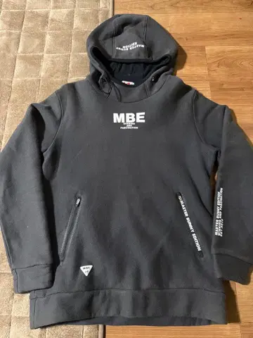 미스터 버니 에디션 블랙 후드티 사이즈 5