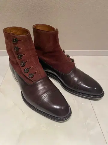 오츠카 제화 버튼 부츠 브라운