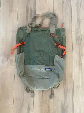 파타고니아 라이트웨이트 트래블 토트 팩 올리브/카키