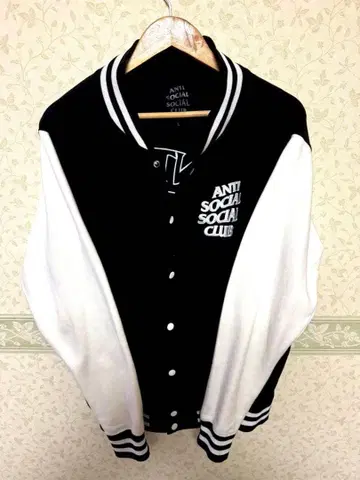 anti social social club 바시티 자켓