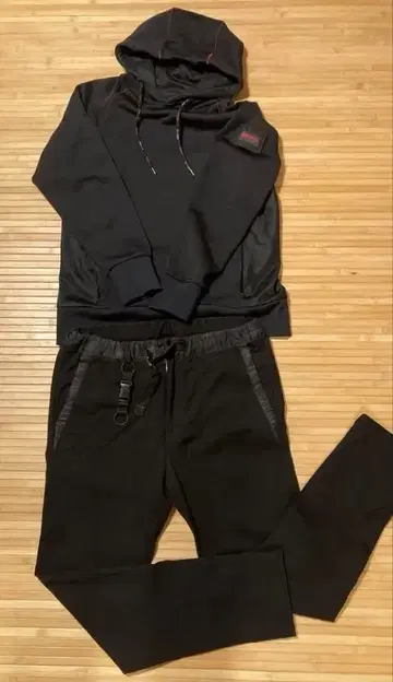 BRIEFING x 나노 유니버스 상하의 셋업 저지 후드티