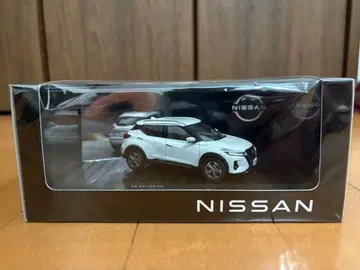 닛산 특주 킥스 모델카 미니카 한정판 컬렉션 화이트 1/43