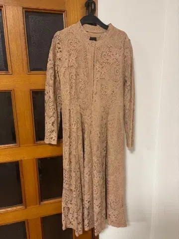 베이지 레이스 롱 원피스 긴팔