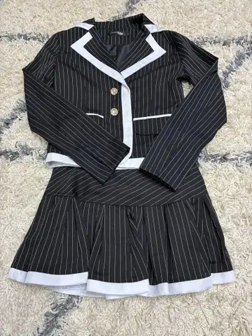 Dazzy Store 스트라이프 셋업