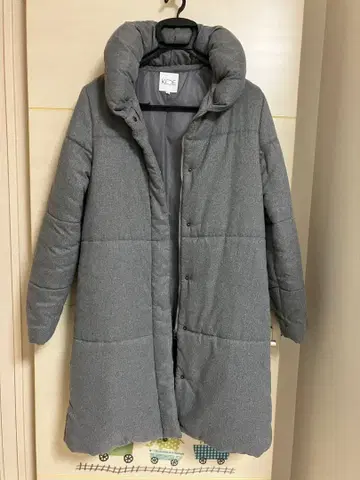 [ 새상품급 클리닝 완료 ] KOE 그레이 다운 자켓 M 사이즈 여성용