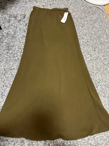 택 포함 새상품 DOUDOU 롱 플레어 스커트