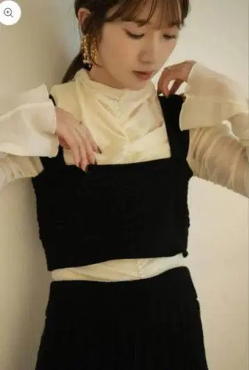 Eaphi plant motif knit bustier 블랙 1