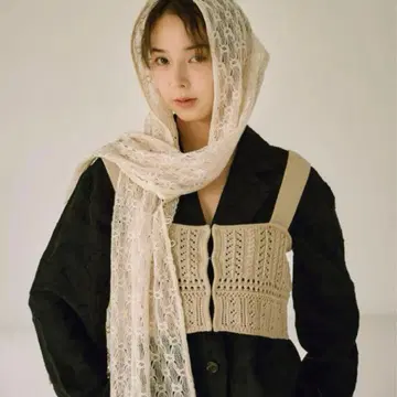 Eaphi 플랜트 모티프 니트 뷔스티에 아이보리 2