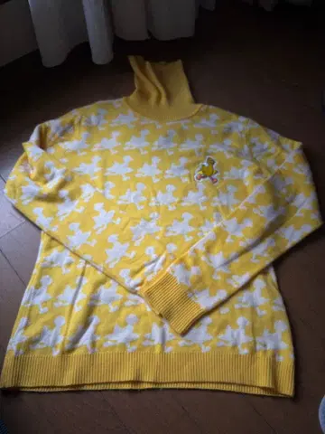 비바 하트 세서미 스트릿 콜라보 니트