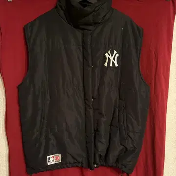 MLB NY 로고 블랙 다운 베스트