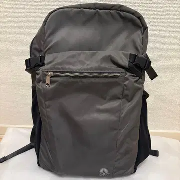 SUKALA 그레이 나일론 백팩