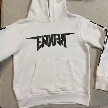 EIGHTER 화이트 후드 부착 후드티