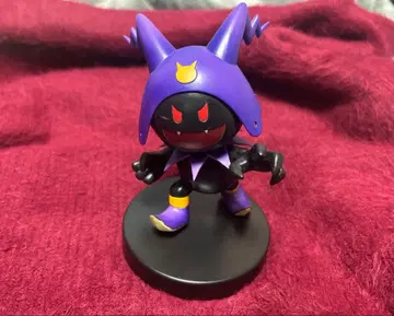 사악한 프로스트 피규어