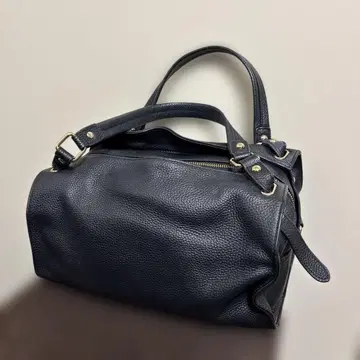 소가죽 박스 핸드백