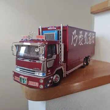 1/32 히노 프로피아 완성품