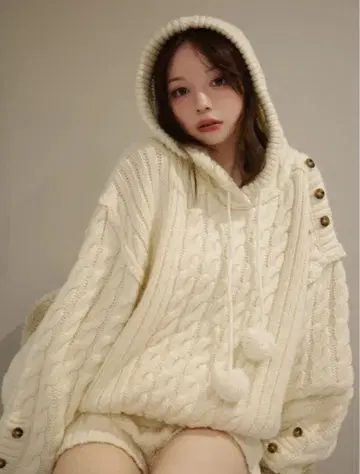 Yara cable knit set up