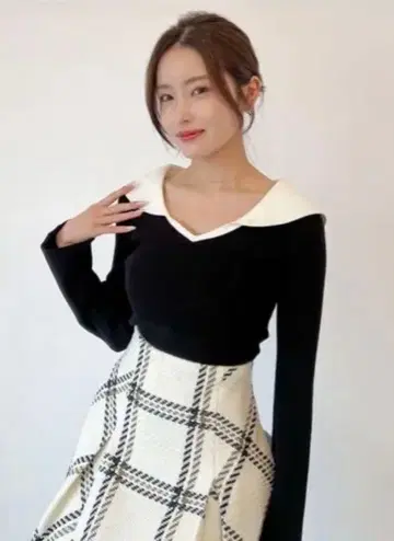 인터넷 완판템 [ snidel ] 오프숄더 카라 니트 풀오버