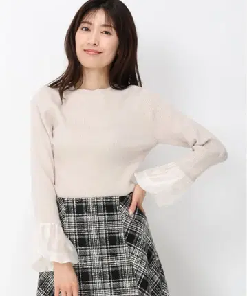 브라이트 벌룬 슬리브 니트 베이지