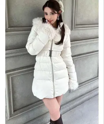 RESEXXY 후드 부착 다운 코트 화이트 S