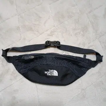 THE NORTH FACE 숄더 파우치