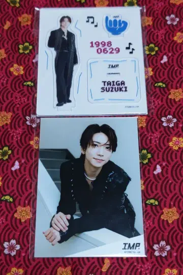 IMP. 스즈키 타이가 아크릴 스탠드 & 공식 사진 세트