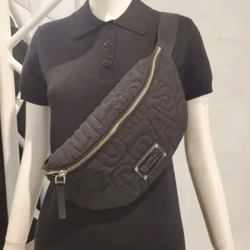 마크 제이콥스 웨이스트백 바디백 새상품급