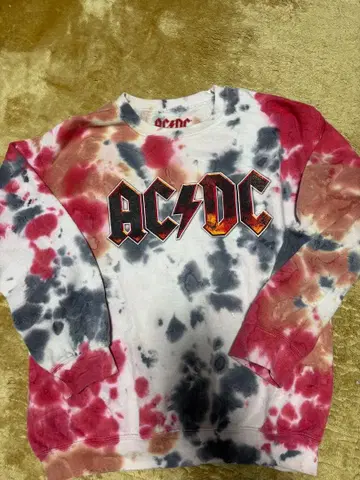 AC/DC 타이다이 맨투맨 M 사이즈