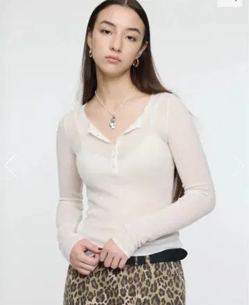 moussy SHEER HENRY NECK 니트탑