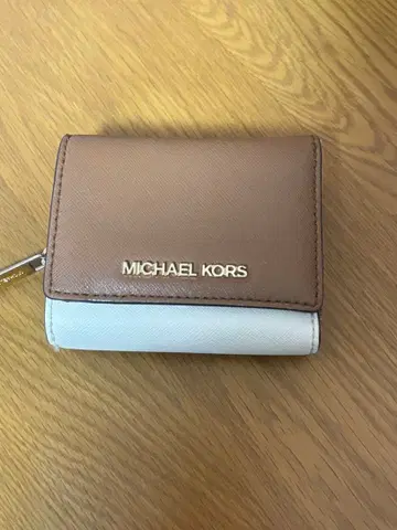 MICHAEL KORS 3단 폴더형 지갑 브라운/화이트