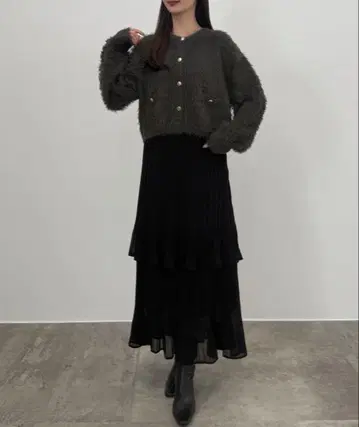 CENEA 가디건과 스커트 세트