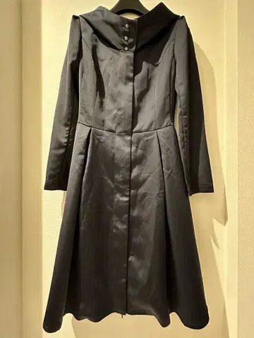 새상품 Rene 루네 까멜리아 플리마켓 코트