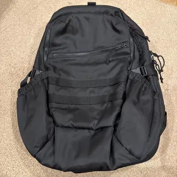 [디자인 레어] NEWERA 어반 팩 약 33L 블랙