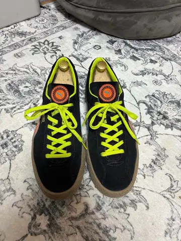 PUMA 스웨이드 스니커즈 블랙/오렌지/옐로우 그린